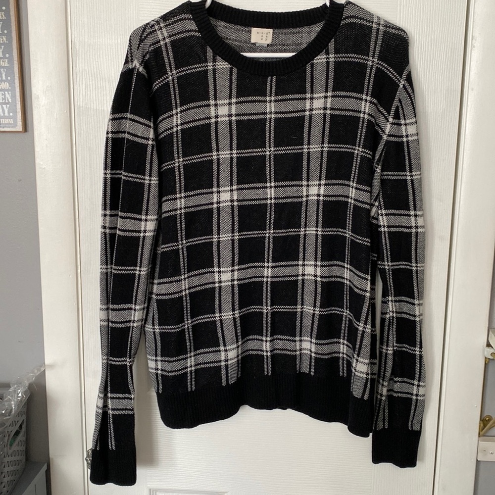 Black and White Plaid Pullover Sweater